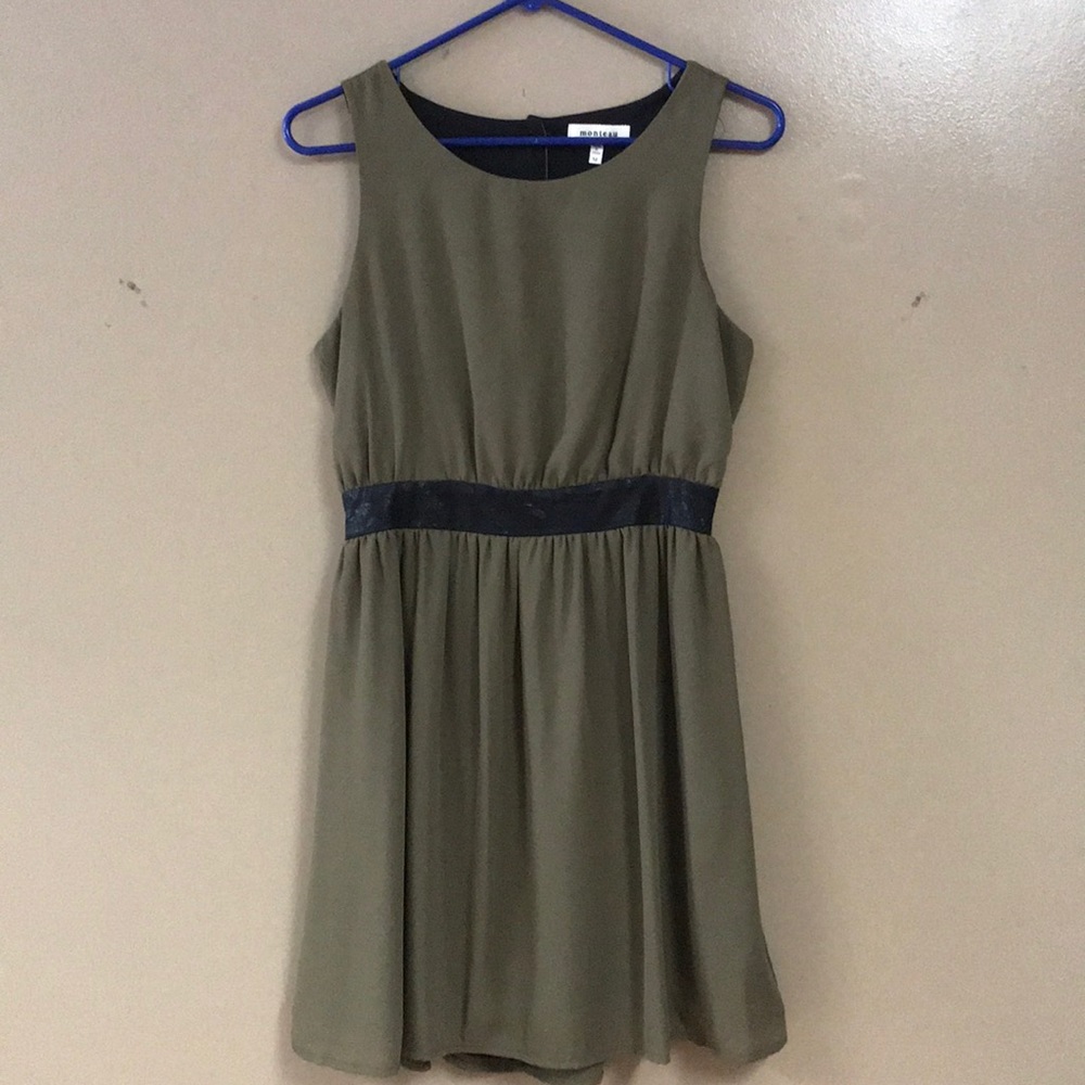 Women’s dress